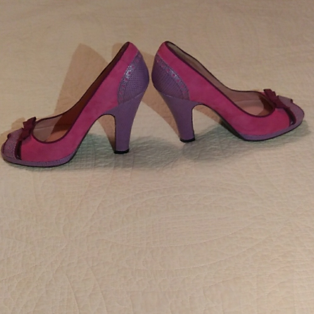 Pumps - Picture 4 of 4